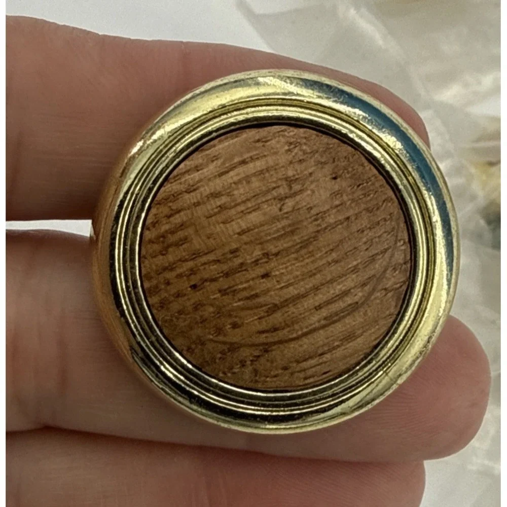 Lot Of 8 Round 1 In. Dia. Oak & Light Brass Accent Cabinet Knob pulls